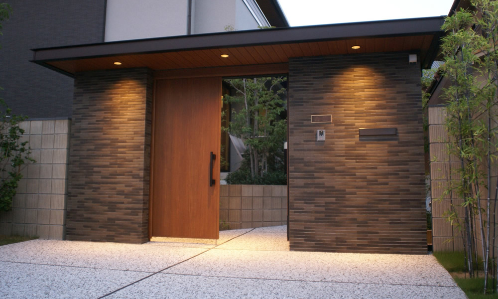 屋根のある門