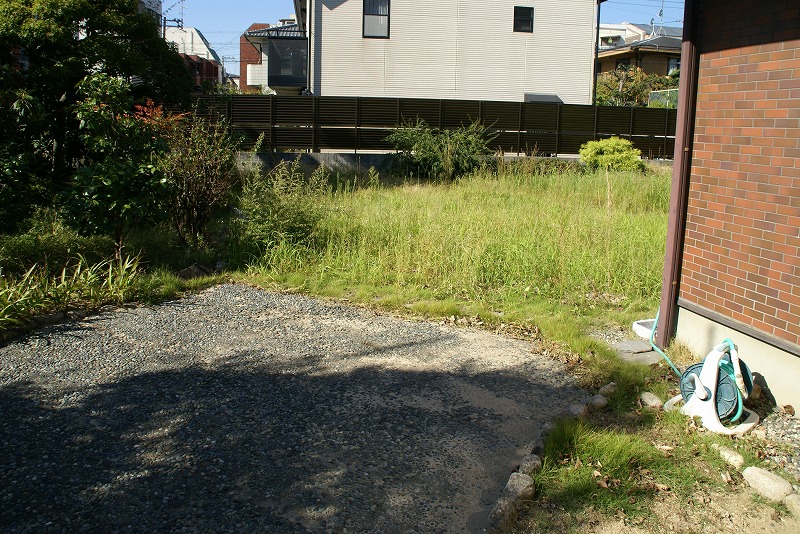 草の生えない庭が出来るまで。トータルエクステリアのユタカ造園｜大阪・兵庫・奈良・京都の外構工事お任せください