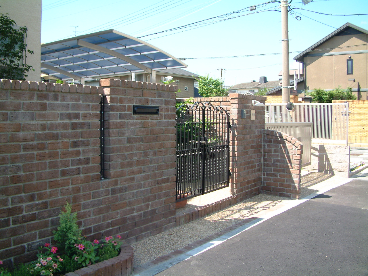 レンガのエクステリア［芦屋市の外構工事、造園工事］ サブ画像